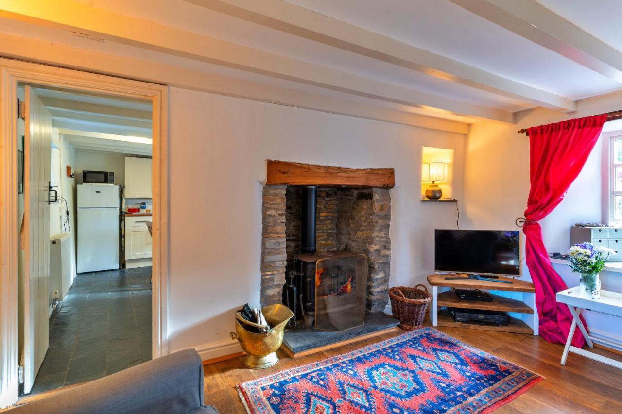 Finest Retreats - Forge Cottage แพดสโตว์ ภายนอก รูปภาพ