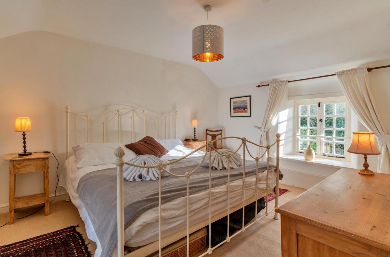 Finest Retreats - Forge Cottage แพดสโตว์ ภายนอก รูปภาพ