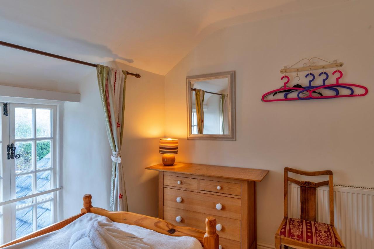 Finest Retreats - Forge Cottage แพดสโตว์ ภายนอก รูปภาพ