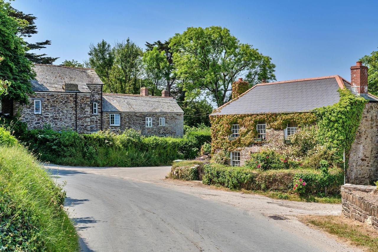 Finest Retreats - Forge Cottage แพดสโตว์ ภายนอก รูปภาพ